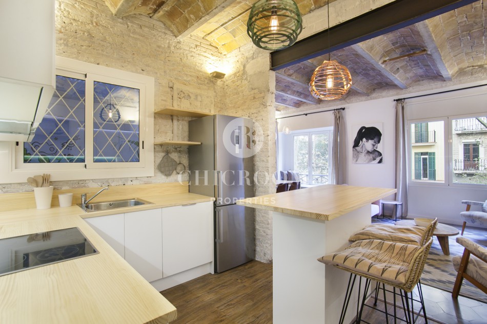 Furnished 4 Bedroom Apartment For Rental In Eixample