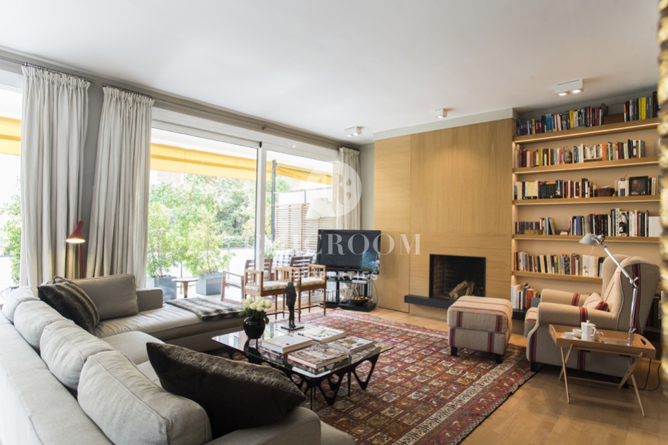 4 Bedroom Apartment For Rent In Tres Torres Barcelona
