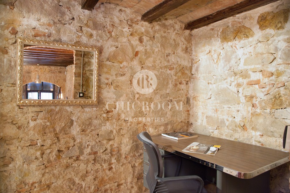 Furnished studio loft for rent in Barcelona Raval
