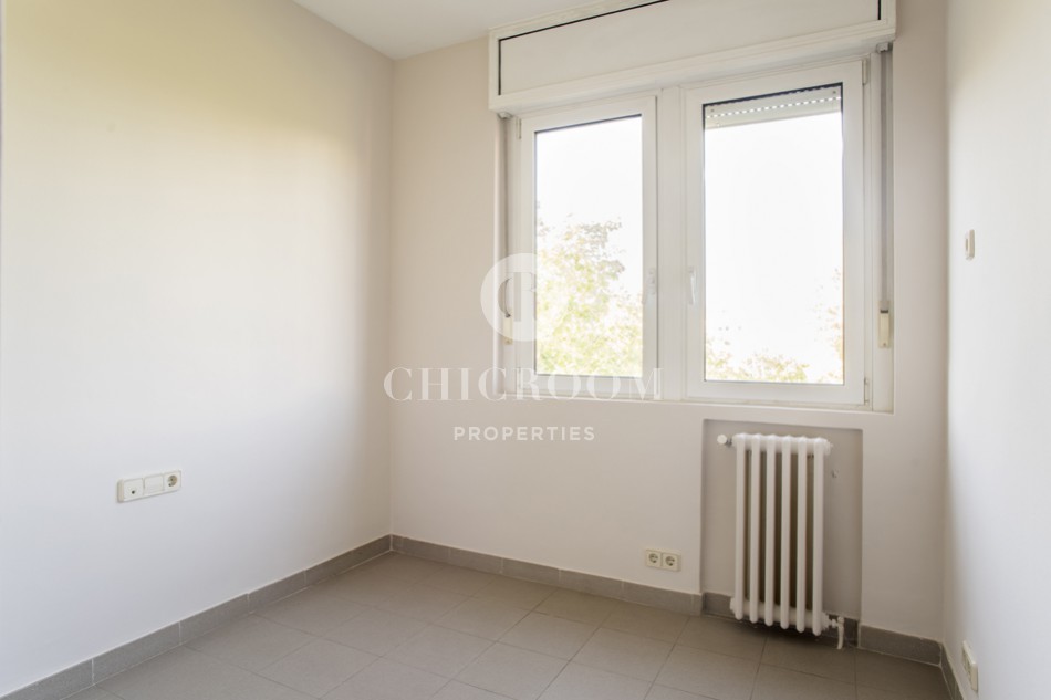 Unfurnished flat for rent in peldrabes