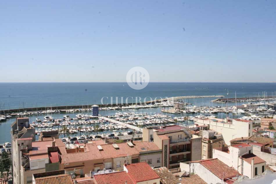 3 Bedroom penthouse with sea view in Masnou
