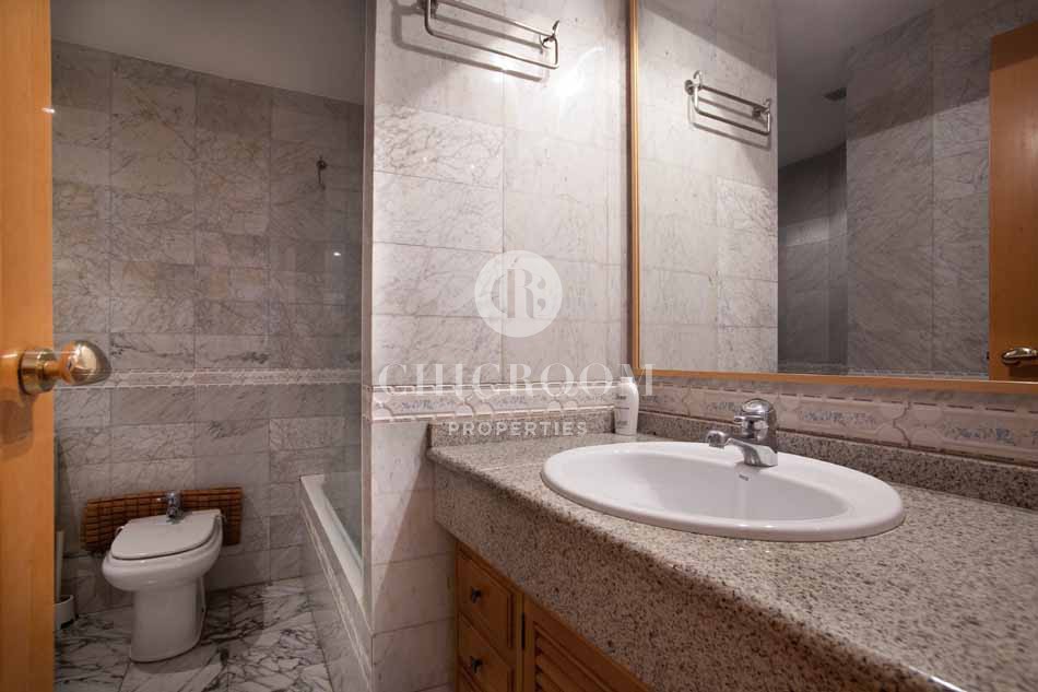 furnished 2 bedroom apartment with terrace Sant Gervasi