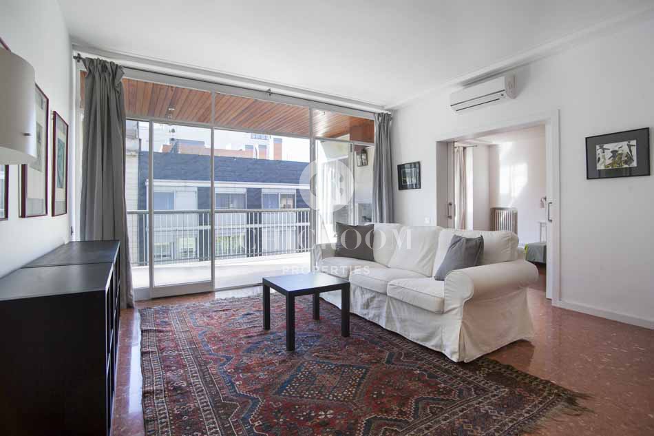 furnished 2 bedroom apartment for rent with terrace Eixample 
