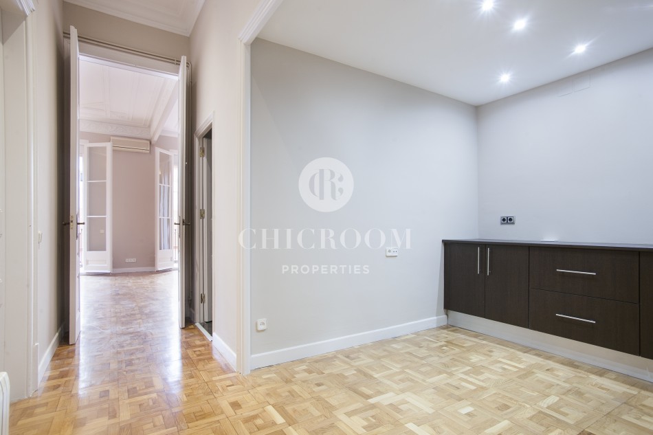 6 Bedroom apartment for rent Eixample