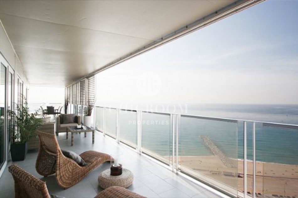 4 bedroom apartment with sea views for rent in Diagonal mar