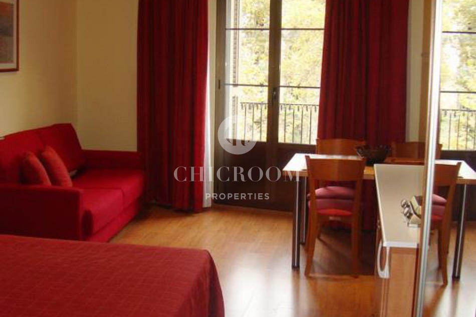 Furnished 3 bedroom apartment for rent Las Ramblas Barcelona