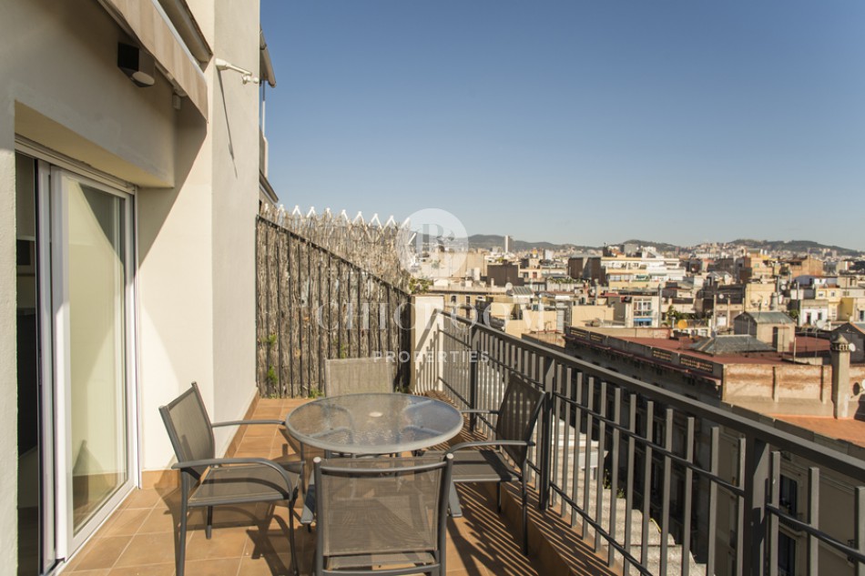 2-bedroom flat for rent with terrace in Eixample Esquerra, Barcelona