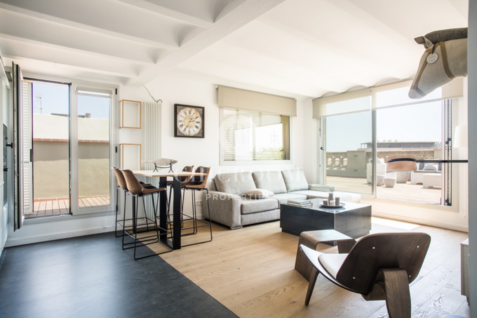 2-bedroom penthouse for rent in Barcelona centre