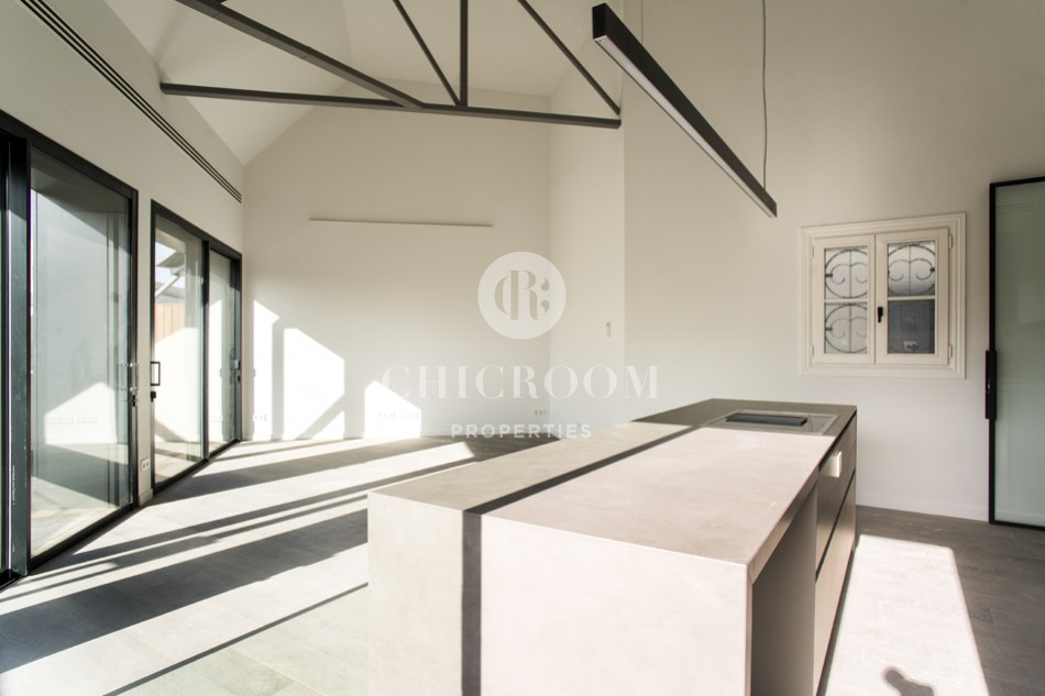 New luxury penthouse for sale in Barcelona centre