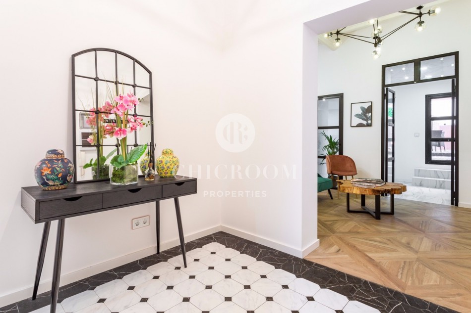 2-bedroom apartment with terrace for sale in Gothic Quarter Barcelona